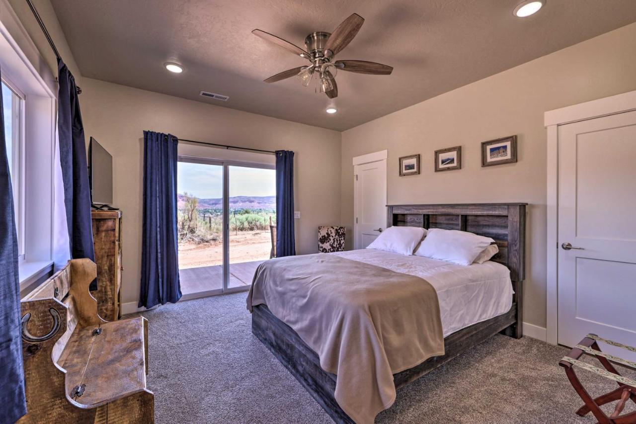 Quiet Kanab Home With Panoramic Views And Porch! Exterior photo